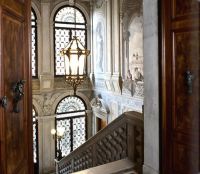 Aman canal grande 17 grand stairway